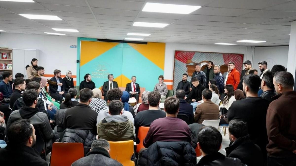 Milletvekili Alkayış, üniversiteli gençlerle buluştu