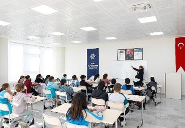 Başkan Çerçioğlu'ndan eğitime tam destek: Öğrenciler geleceğe Aydın Büyükşehir Belediyesi ile hazırlanıyor