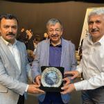 ADIYAMAN (PHA) - Mustafa KAMIŞ – Edebiyat dünyasının sevilen isimlerinden Yazar Hayati İnanç, Kahta’da düzenlenen “Kalemden Kelama” söyleşi programında okurlarıyla bir araya geldi.