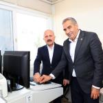 ADIYAMAN (PHA) - Fatma Didar YILDIRIM – Adıyaman İl Özel İdaresi, kırsal bölgelerde yaşam kalitesini artırmak amacıyla asfalt sezonunu resmen başlattı.