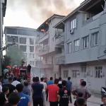 ADIYAMAN (PHA) - Adıyaman'ın Gölbaşı ilçesinde 4 katlı binanın en üst karında mangal yakarken eve sıçrayan ateş sonucu yanan ev kullanılamaz hale geldi.