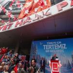 ANKARA (PERRE) - (Sibel TURAN) - CHP'de mutlak butlan kararı sonrası yeniden Genel Merkez'e giden Kemal Kılıçdaroğlu, partililere hitaben yaptığı açıklamada, CHP'nin temiz ve şaibesiz bir kurultayla yoluna devam etmesi g...