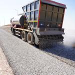 ADIYAMAN (PHA) - Mustafa KAMIŞ – Kahta Belediyesi, ilçede asfalt sezonunun başlamasıyla birlikte yol yapım, bakım ve onarım çalışmalarını hızlandırdı.