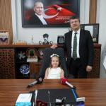 ADIYAMAN (PHA) - Gülbahar SÜNGÜ – 23 Nisan Ulusal Egemenlik ve Çocuk Bayramı kapsamında Adıyaman Belediyesi'nde geleneksel koltuk devri yapıldı.
