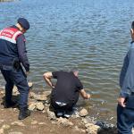 DİYARBAKIR (PHA) - Gülbahar SÜNGÜ - Diyarbakır’ın Çınar ilçesine bağlı Çınarköy Mahallesi’ndeki sulama göletinde yaşanan balık ölümleri üzerine jandarma ve ilgili kurumlar harekete geçti.