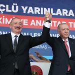 KAHRAMANMARAŞ (PHA) - Rojin SÜNGÜ - Cumhurbaşkanı Recep Tayyip Erdoğan, Azerbaycan Cumhurbaşkanı İlham Aliyev ile birlikte Kahramanmaraş’taki Azerbaycan Mahallesi’nde düzenlenen 250 Bininci Afet Konutu Anahtar Teslimi ve...
