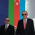 KAHRAMANMARAŞ (PHA) - Rojin SÜNGÜ - Cumhurbaşkanı Recep Tayyip Erdoğan, Azerbaycan Cumhurbaşkanı İlham Aliyev ile birlikte Kahramanmaraş’taki Azerbaycan Mahallesi’nde düzenlenen 250 Bininci Afet Konutu Anahtar Teslimi ve...