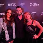 İSTANBUL (PHA) - Dizi ve tiyatro oyuncusu Yağmur Akdağ, sanat dünyasında kendine özgü tarzı, etkileyici performansları ve zerafetiyle dikkat çeken isimlerden biri.