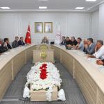 ADIYAMAN (PHA) - Adıyaman Valisi Osman Varol, merkeze bağlı köy muhtarlarıyla bir araya geldi.
