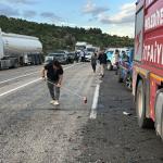 ADIYAMAN (PERRE) - Adıyaman'ın Gölbaşı ilçesinde meydana gelen trafik kazasında aynı aileden üç kişi yaşamını yitirdi, dört kişi yaralandı.