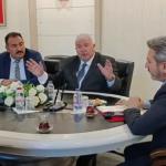 ANKARA (PHA) - Gülbahar SÜNGÜ – Adıyaman Platformu heyeti, Çalışma ve Sosyal Güvenlik Bakan Yardımcısı Ahmet Aydın’ı ziyaret ederek, depremden etkilenen esnafa yönelik borçların silinmesi ve yeni teşviklerin hayata geçir...