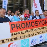 ADIYAMAN (PERRE) - Şeriban ÖZÇAKMAK - Adıyaman'da 7 sağlık emekçisi sendikası, banka promosyonları konusunda yaşanan adaletsizliği protesto ederek, Sağlık Bakanlığı ve Ziraat Bankası arasında kapalı kapılar ardında yapıl...
