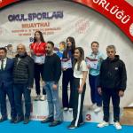 BOLU (PHA) - Ömer KARAKUŞ – 27 Nisan - 2 Mayıs 2025 tarihleri arasında Bolu'da düzenlenen Okullar Arası Muaythai Gençler A-B Türkiye Şampiyonası, 70 ilden 650 sporcunun katılımıyla gerçekleşti.