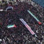 İSTANBUL (PHA) - 
İHH, işgal rejimi İsrail’in yaptığı katliama dur demek için Üsküdar’da ‘Gazze Ölüyor, Ayağa Kalk!