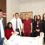 ŞANLIURFA (PHA) - Gülbahar SÜNGÜ - Şanlıurfa’da yaşayan Abdulkadir ve Hedle Olgun çifti, 15 yıl süren çocuk hasretine Harran Üniversitesi Hastanesi’nde son verdi.