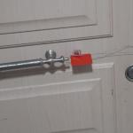 ADIYAMAN (PERRE) - (Murat KAYIŞ) - Adıyaman'da polis ekiplerinin yürüttüğü çalışmalar kapsamında ücret karşılığında fuhuş yapıldığı belirlenen bir ev, alınan komisyon kararı doğrultusunda Adıyaman Belediyesi zabıta ekipl...