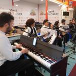 ADIYAMAN (PERRE) - Şeriban ÖZÇAKMAK - Kahta Belediyesi'nin kurduğu Ramazan Çarşısı'nda 8 Mart Dünya Kadınlar Günü dolayısıyla düzenlenen etkinlikte Belediye Başkanı Mehmet Can Hallaç ve AK Parti Kahta İlçe Başkanı Gaffar...