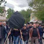 ADIYAMAN (PHA) - Hasan KAYA – Adıyaman’ın Kahta ilçesinde bulunan tarihi Eski Çarşı’da kentsel dönüşüm kapsamında planlanan yıkım kararı esnafın tepkisini çekti.