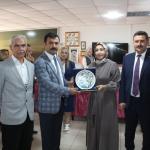 ADIYAMAN (PHA) - Adıyaman’ın Kahta ilçesinde, Kahta Halk Eğitim Merkezi tarafından Hayat Boyu Öğrenme Haftası Etkinlikleri kapsamında düzenlenen yılsonu sergisi, törenle açıldı.