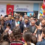 ADIYAMAN (PERRE) - Şeriban ÖZÇAZKMAK - Adıyaman Belediyesi tarafından Yeşilyurt Mahallesi'nde yapımı tamamlanan Çocuk Kampüsü ve Gündüz Bakımevi hizmete açıldı.