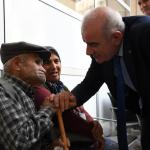 ADIYAMAN (PERRE) - Şeriban ÖZÇAKMAK - AK Parti Adıyaman Milletvekili ve Kamu İktisadi Teşebbüsleri Komisyonu Üyesi Hüseyin Özhan, Adıyaman Eğitim ve Araştırma Hastanesi'nde tedavi gören hastaları ziyaret ederek geçmiş ol...