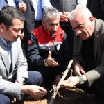 ADIYAMAN (PHA) - AK Parti Adıyaman Milletvekili Hüseyin Özhan, seçim bölgesi olan Adıyaman ve ilçelerde ziyaretleri devam ediyor.