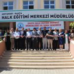 ADIYAMAN (PHA) - Adıyaman’ın Kahta ilçesinde, Kahta Halk Eğitim Merkezi tarafından Hayat Boyu Öğrenme Haftası Etkinlikleri kapsamında düzenlenen yılsonu sergisi, törenle açıldı.
