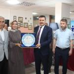 ADIYAMAN (PHA) - Adıyaman’ın Kahta ilçesinde, Kahta Halk Eğitim Merkezi tarafından Hayat Boyu Öğrenme Haftası Etkinlikleri kapsamında düzenlenen yılsonu sergisi, törenle açıldı.