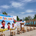 ADIYAMAN (PERRE) - Sibel TURAN-Adıyaman'da 10-16 Mayıs Engelliler Haftası kapsamında bu yıl 4'üncüsü düzenlenen "En Özel Şenlik" etkinliği yoğun katılımla gerçekleştirildi.