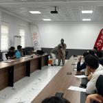ADIYAMAN (PHA) - Adıyaman İl Sağlık Müdürlüğüne bağlı Sağlık Hizmetleri Başkanlığı Afetlerde Sağlık Hizmetleri Birimi tarafından sağlık personellerine yönelik KBRN eğitimler devam ediyor.