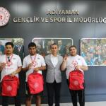 ADIYAMAN (PHA) - Gülbahar SÜNGÜ – Malatya’da 7-9 Mayıs tarihleri arasında düzenlenen “Özel Olimpiyatlar Türkiye Doğu Anadolu Bölge Oyunları”nda Adıyaman’ı temsil eden özel sporcular, büyük bir başarıya imza atarak 9 mada...