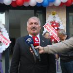 ADIYAMAN (PERRE) - Şeriban ÖZÇAKMAK Adıyaman Oto Galericiler Başkanı Ahmet Gündüz, Şoförler ve Otomobilciler Odası Başkanlığı'na adaylığı kapsamında açılan seçim bürosunda, seçim sürecinin Adıyaman'a hayırlı olmasını dil...