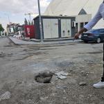 ADIYAMAN (PHA) - Gülbahar SÜNGÜ – HÜDA PAR Adıyaman İl Başkanı Mustafa Yetiş, Adıyaman merkezde altyapı çalışmalarının ardından düzensiz ve eksik bırakılan yolların hem yayalar hem de sürücüler için tehlike oluşturduğuna...