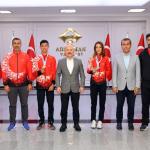 ADIYAMAN (PHA) - Adıyaman Valisi Osman Varol, Balkan şampiyonlarını ödüllendirdi.