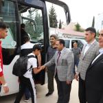 ADIYAMAN (PHA) - Adıyaman Aile ve Sosyal Hizmetler İl Müdürlüğü tarafından 6 Şubat depreminde ebeveyn kaybı yaşamış çocuklara yönelik sürdürülen proje kapsamında tarihi ve turistik bir gezi düzenledi.