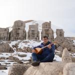 ADIYAMAN (PERRE) - Şeriban ÖZÇAKMAK - Adıyaman'da, 1987 yılında UNESCO tarafından Dünya Mirası listesine alınan Nemrut Dağı'na çıkan, yaptığı şarkılar ve renkli kişiliğiyle tanınan sanatçı Aydın Aydın bu kez yapay zekaya...