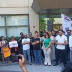 İSTANBUL (PHA) - Rojin SÜNGÜ - Kültür Radyo Televizyon (KRT) çalışanları, üç aydır maaş ve yemek ücretlerinin ödenmemesi nedeniyle iş bırakarak nöbet eylemine başladı.