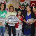 ADIYAMAN (PERRE) - Şeriban ÖZÇAKMAK-Berfin GÜRBÜZ - Adıyaman İnşaat Müteahhitleri Derneği, sosyal sorumluluk faaliyetleri kapsamında Özel Yuvamız Bakım Merkezi'nde kalan özel bireyler ve yaşlılarla bir araya gelerek çeşi...