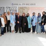 ADIYAMAN (PHA) - Selahattin ALPTEKİN – Adıyaman Halk Eğitim Merkezi bünyesinde, “Hayat Boyu Öğrenme Haftası” etkinlikleri kapsamında yıl boyunca düzenlenen kurslarda kursiyerler tarafından hazırlanan el emeği göz nuru ür...