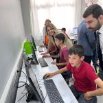 ADIYAMAN (PHA) - Gülbahar SÜNGÜ - Adıyaman Merkez ve Tut ilçesinde eğitime katkı amacıyla yapılan iki yeni bilgisayar laboratuvarı törenle hizmete açıldı.