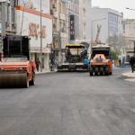 ADIYAMAN (PERRE) - Şeriban ÖZÇAKMAK - Adıyaman Belediyesi, kentin en işlek noktalarından biri olan Gölbaşı Caddesi'nde ulaşım standartlarını yükseltmek amacıyla hafta sonu da çalışmalarını aralıksız sürdürüyor.
