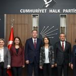 ANKARA (PHA) - Fatma Didar YILDIRIM - Terör örgütü PKK’nın fesih kararının ardından siyasi çözüm ve yeni döneme ilişkin temaslarını hızlandıran DEM Parti, siyasi partilere gerçekleştirdiği ziyaretler kapsamında Cumhuriye...
