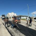 ADIYAMAN (PERRE) - Şeriban ÖZÇAKMAK - Adıyaman Belediyesi, hafta boyunca etkili olan değişken hava koşullarına rağmen kent genelinde yürüttüğü altyapı, üstyapı, yol bakım ve temizlik çalışmalarını aralıksız sürdürüyor.