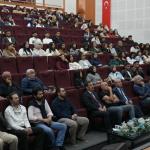 ADIYAMAN (PERRE) - Sibel TURAN- Adıyaman Üniversitesi Satır Ötesi Kitap Topluluğu tarafından düzenlenen ve Adıyaman Tunahan Özbilgin Gençlik Merkezi tarafından desteklenen "Bilimde ve Sanatta Yaratıcılık" konulu konferan...