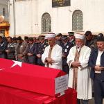 ADIYAMAN (PERRE) - Şeriban ÖZÇAKMAK - Adıyaman'ın Besni ilçesinde görev yapan polis memuru Talip Mermer (36), geçirdiği rahatsızlık sonucu tedavi gördüğü hastanede yaşamını yitirdi.