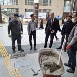 ADIYAMAN (PERRE) - Şeriban ÖZÇAKMAK - Adıyaman Eğitim ve Araştırma Hastanesi'nde eskiyen ve deforme olan zeminlerin yenilenmesine yönelik tadilat çalışmaları başlatıldı.