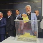 ADIYAMAN (PERRE) - Sibel TURAN- Adıyaman Esnaf ve Sanatkarlar Odaları Birliği Başkanlığı seçimi, ATSO Kongre Salonu'nda devam ediyor.