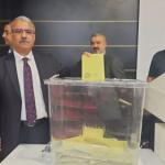 ADIYAMAN (PERRE) - Sibel TURAN- Adıyaman Esnaf ve Sanatkarlar Odaları Birliği Başkanlığı seçimi, ATSO Kongre Salonu'nda devam ediyor.