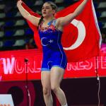 ANKARA (PERRE) - (Şeriban ÖZÇAKMAK) - Bulgaristan'ın Samakov kentinde düzenlenen U17 Avrupa Güreş Şampiyonası'nda milli kadın güreşçiler, 2 altın ve 2 bronz madalya kazanarak önemli başarı elde etti.