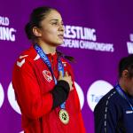 ANKARA (PERRE) - (Şeriban ÖZÇAKMAK) - Bulgaristan'ın Samakov kentinde düzenlenen U17 Avrupa Güreş Şampiyonası'nda milli kadın güreşçiler, 2 altın ve 2 bronz madalya kazanarak önemli başarı elde etti.
